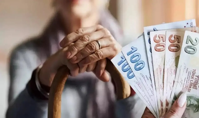 Emeklilerin bayram ikramiyelerinin ödeneceği tarih belli oldu 